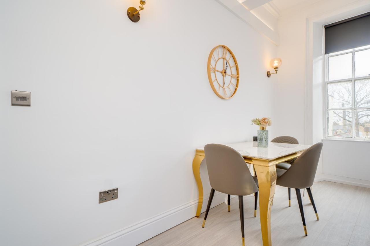 ווייקפילד Town House Apartments מראה חיצוני תמונה