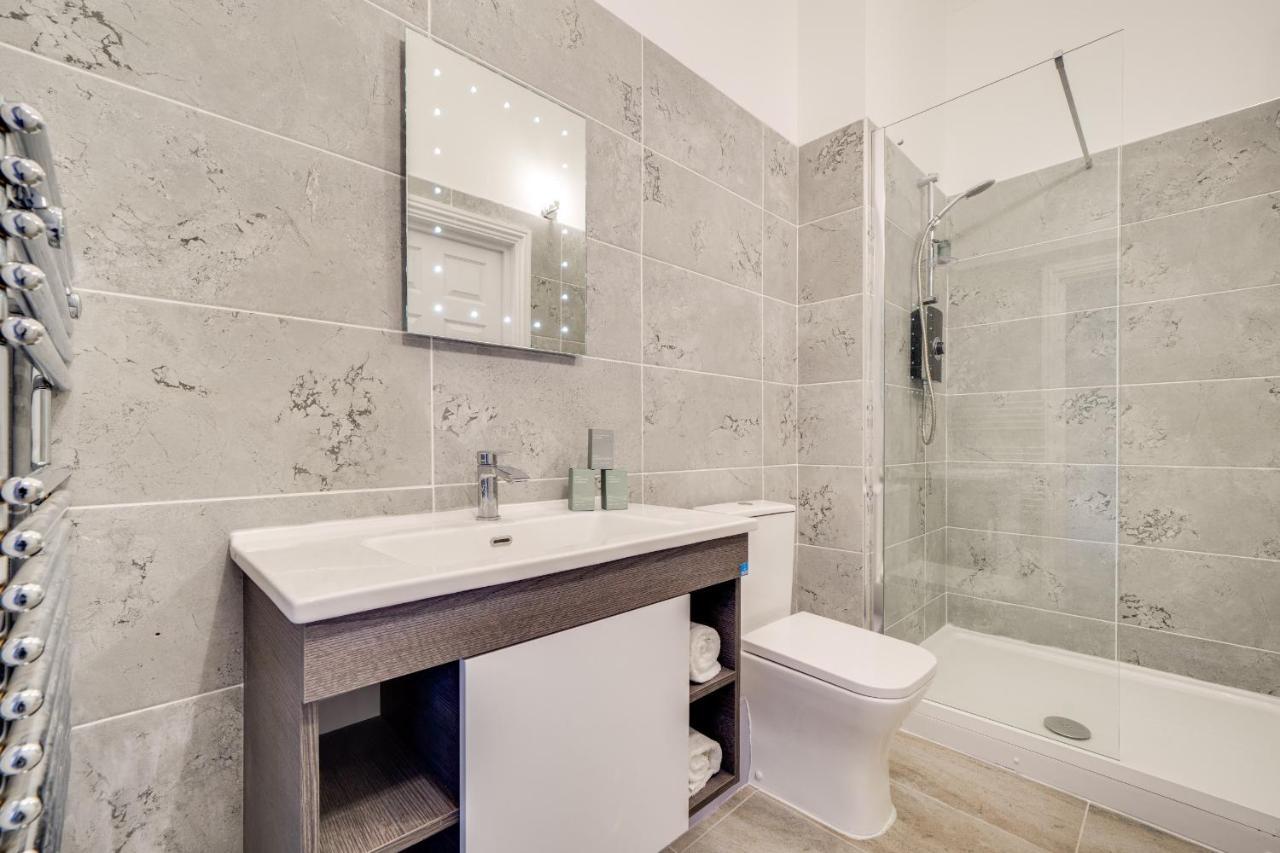 ווייקפילד Town House Apartments מראה חיצוני תמונה